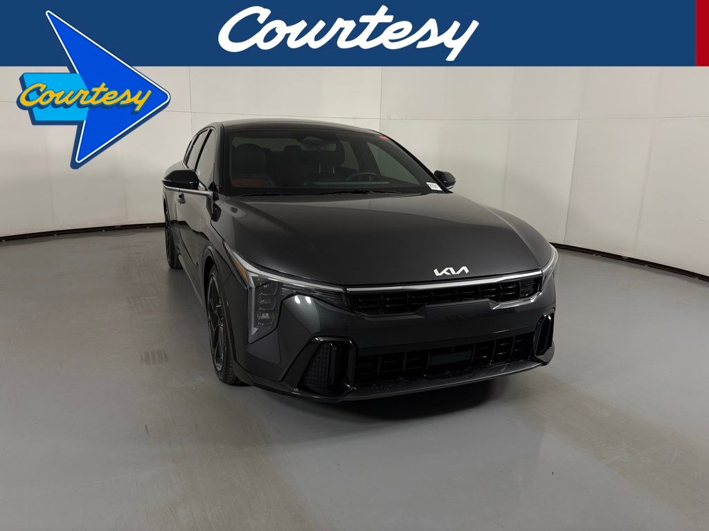 2025 Kia K4 GT-Line's photo