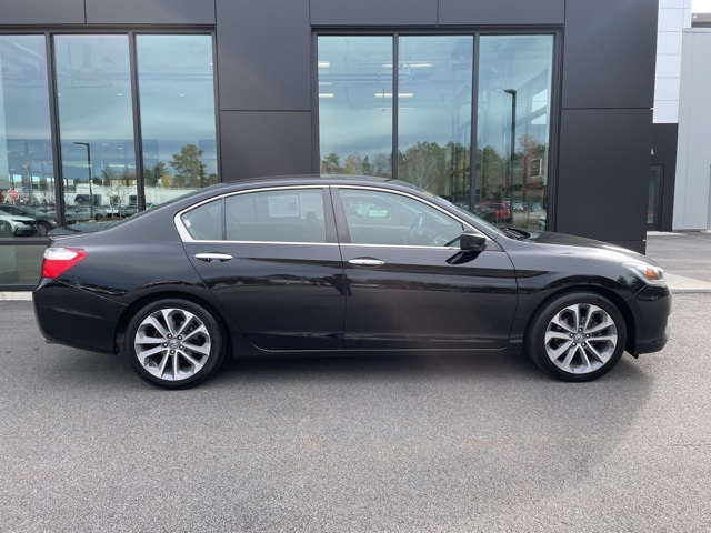 2015 Honda Accord Sport photo 3