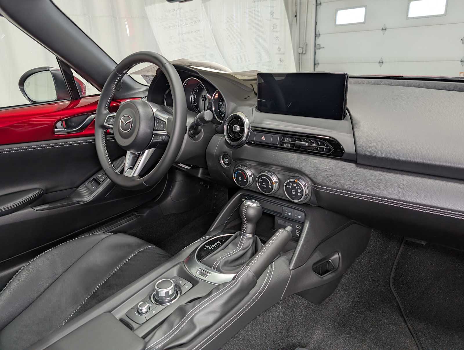 2024 Mazda MX-5 Miata Miata RF Grand Touring photo 33