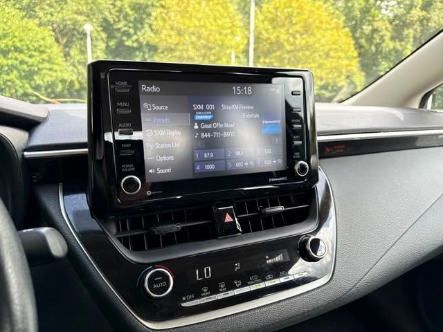 2022 Toyota Corolla LE photo 9