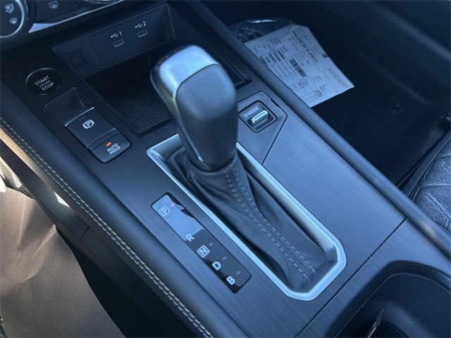 2025 Nissan Kicks SV photo 24