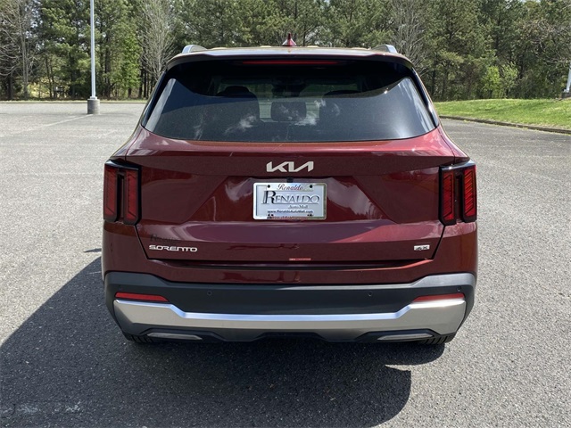 2025 Kia Sorento S photo 3