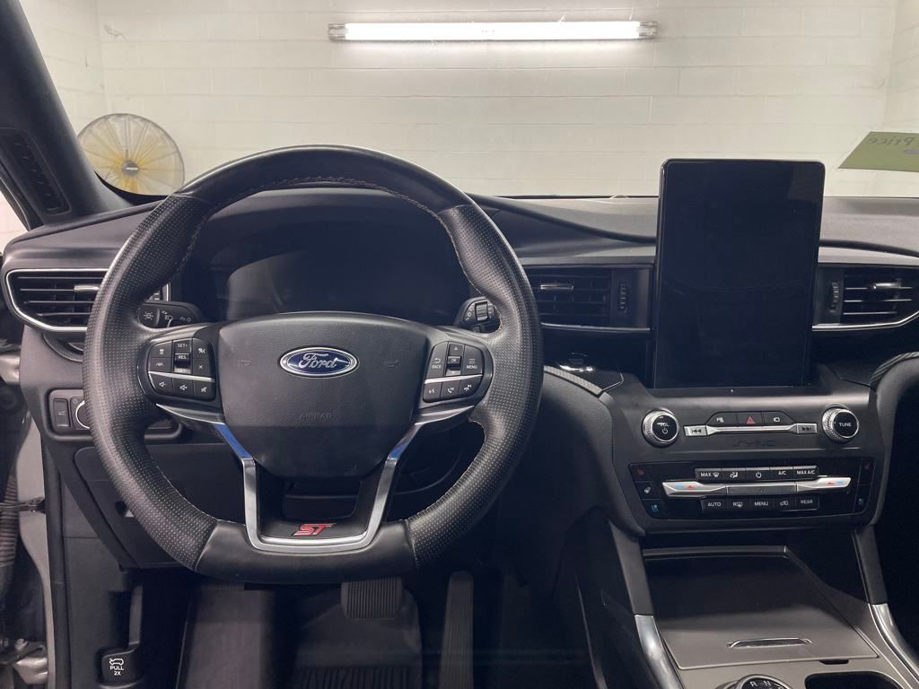 2020 Ford Explorer ST photo 5
