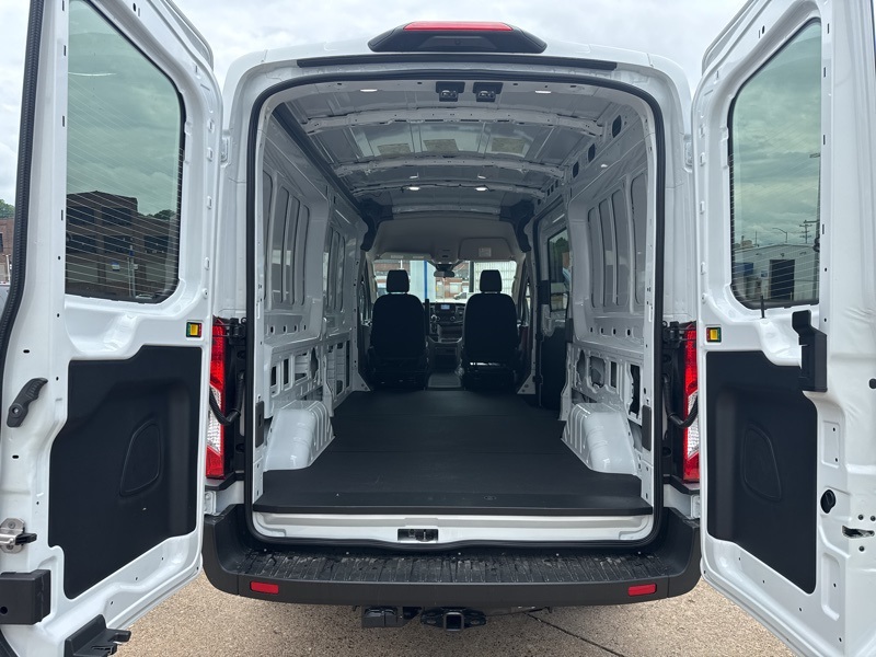 2025 Ford Transit photo 8