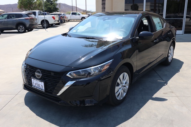2025 Nissan Sentra S photo 7