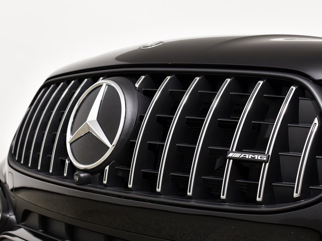 2025 Mercedes Benz GLC 43 AMG 4MATIC photo 4