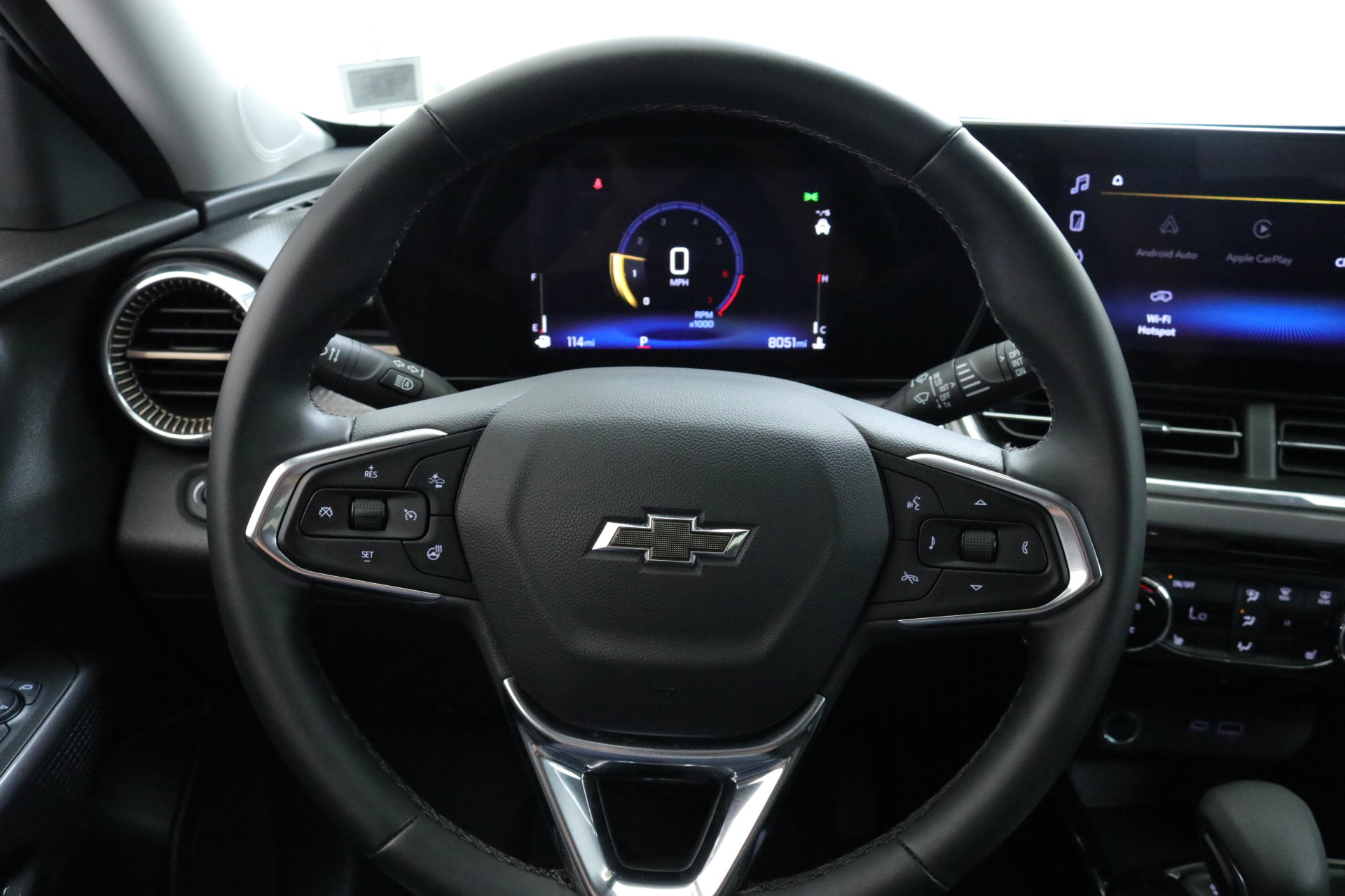 2025 Chevrolet Trax ACTIV photo 11