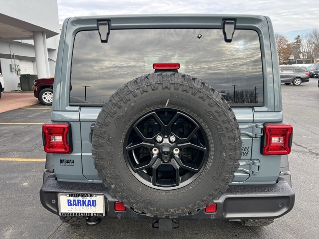 2024 Jeep Wrangler Willys photo 4