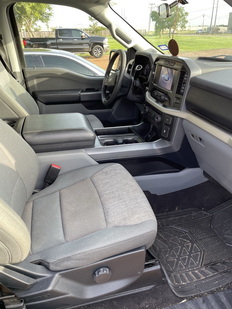 2021 Ford F-150 XLT photo 2