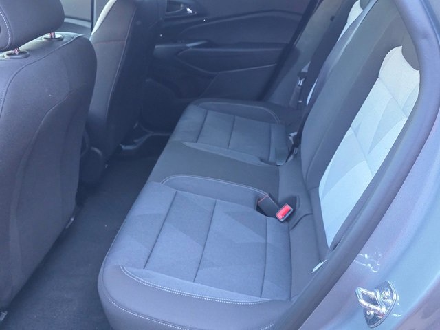 2025 Chevrolet Trax photo 6