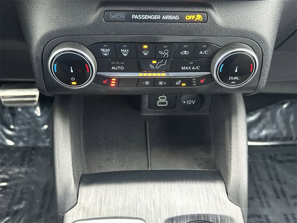 2024 Ford Escape ST-Line photo 18