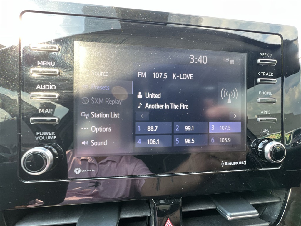 2022 Toyota Camry SE photo 20