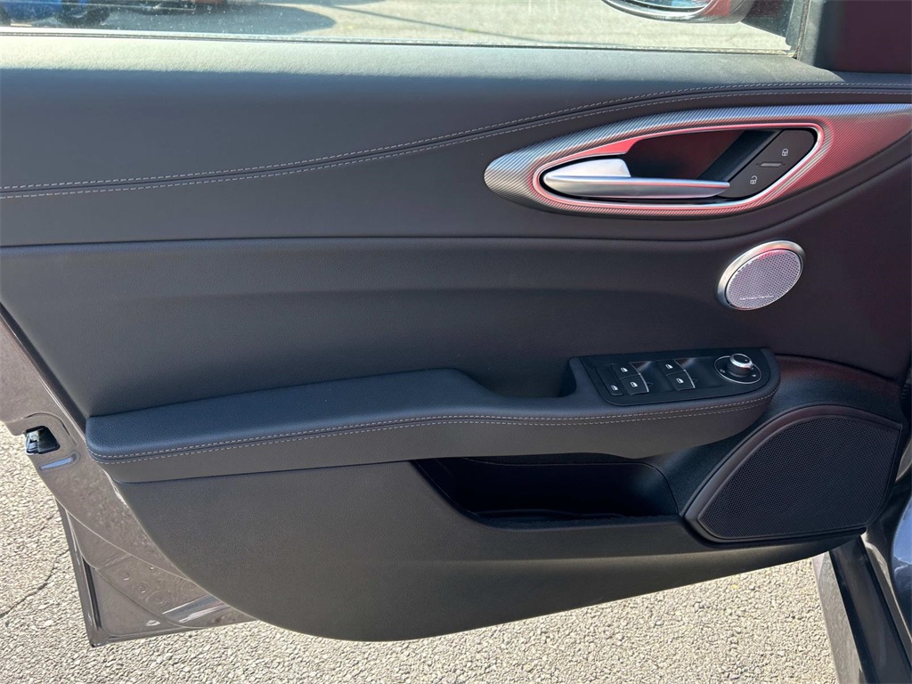 2025 Alfa Romeo Giulia SPRINT photo 21