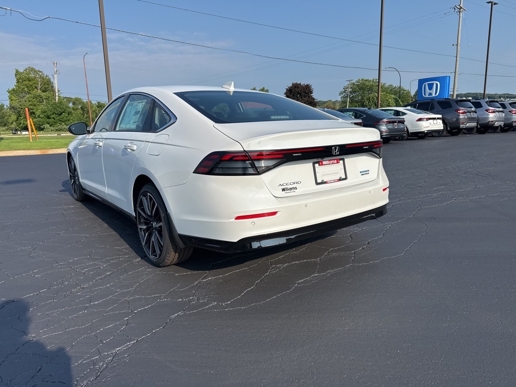 2025 Honda Accord Hybrid Touring photo 2