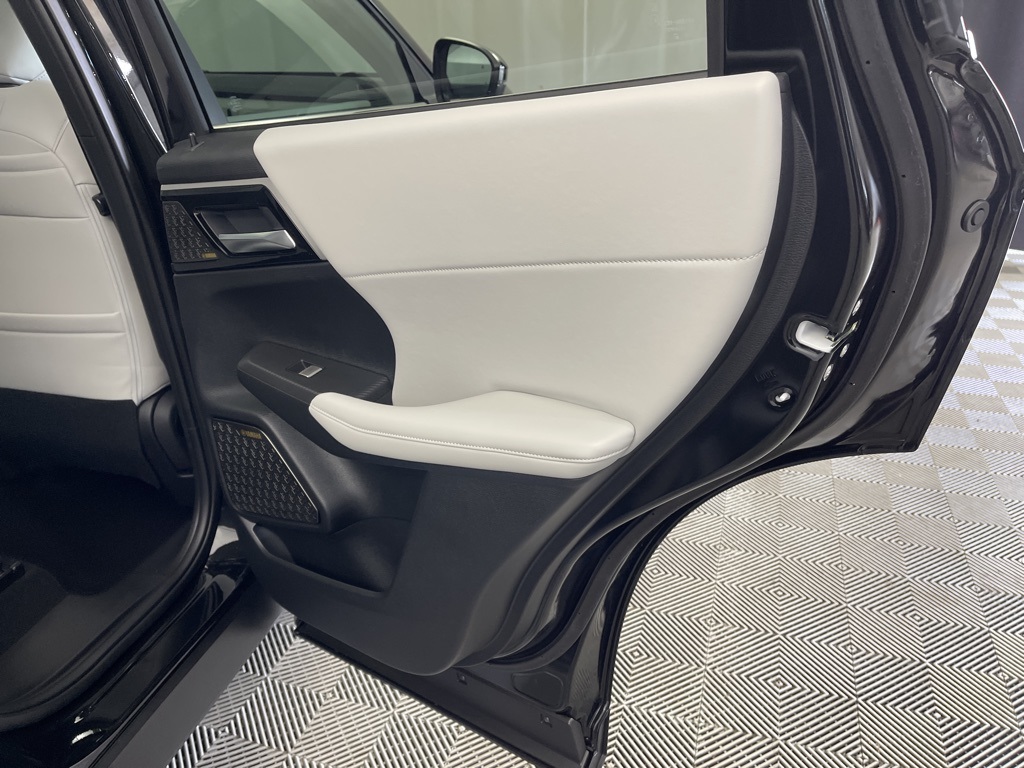2025 Mitsubishi Outlander SE photo 27
