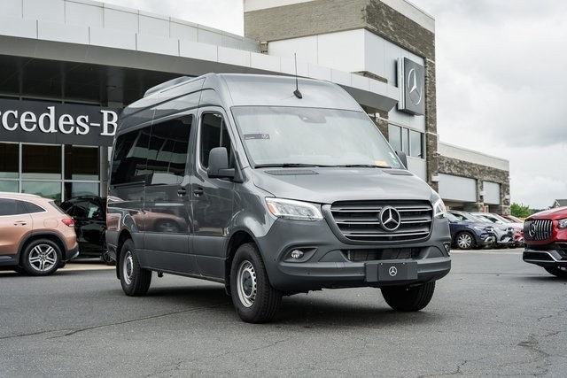 2024 Mercedes-Benz Sprinter 2500 Passenger 144 WB