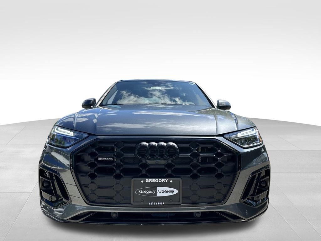 2024 Audi Q5 55 Premium Plus S line photo 2
