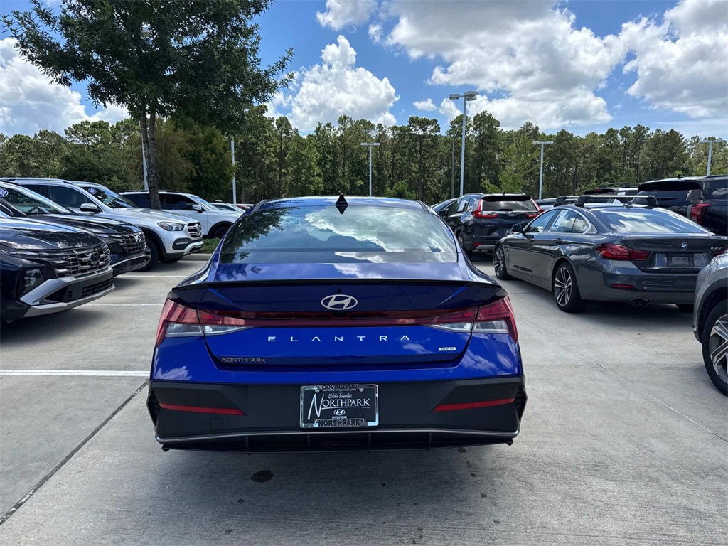 2025 Hyundai Elantra Hybrid SEL Sport photo 4