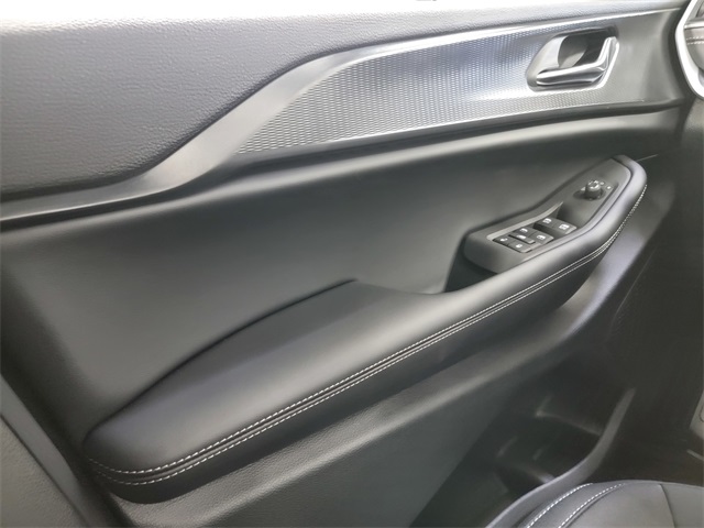 2025 Jeep Grand Cherokee Laredo X photo 27