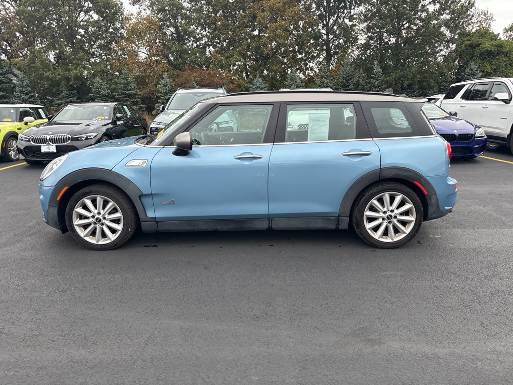 2017 Mini Cooper Base S ALL4 photo 6