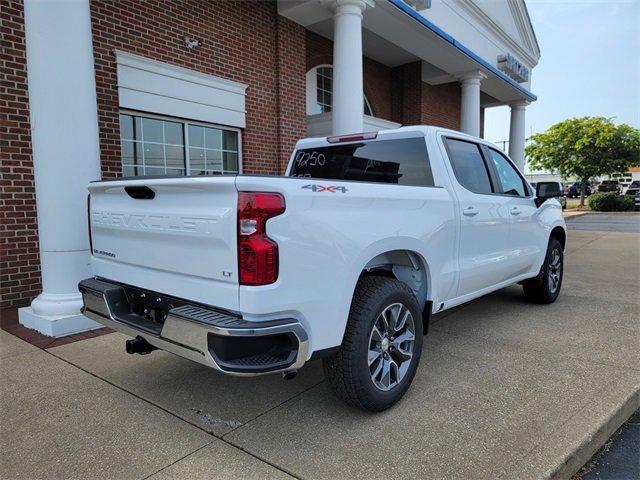2025 Chevrolet Silverado 1500 LT photo 3