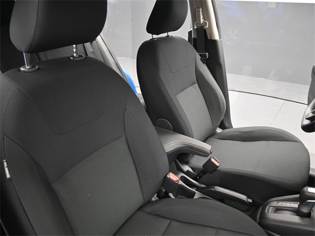 2025 Nissan Kicks Play S photo 2