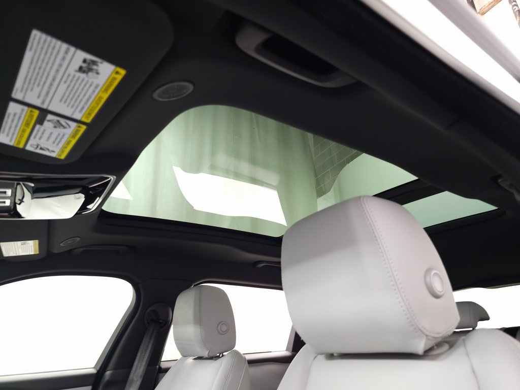 2026 LAND ROVER RANGE ROVER VELAR - Image 15