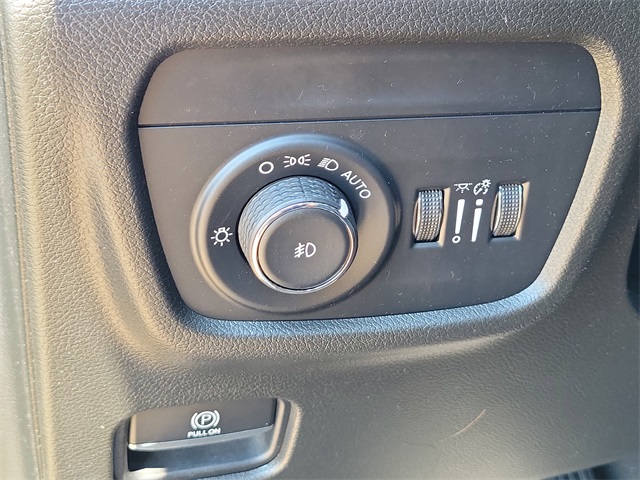2021 Jeep Grand Cherokee Overland photo 21