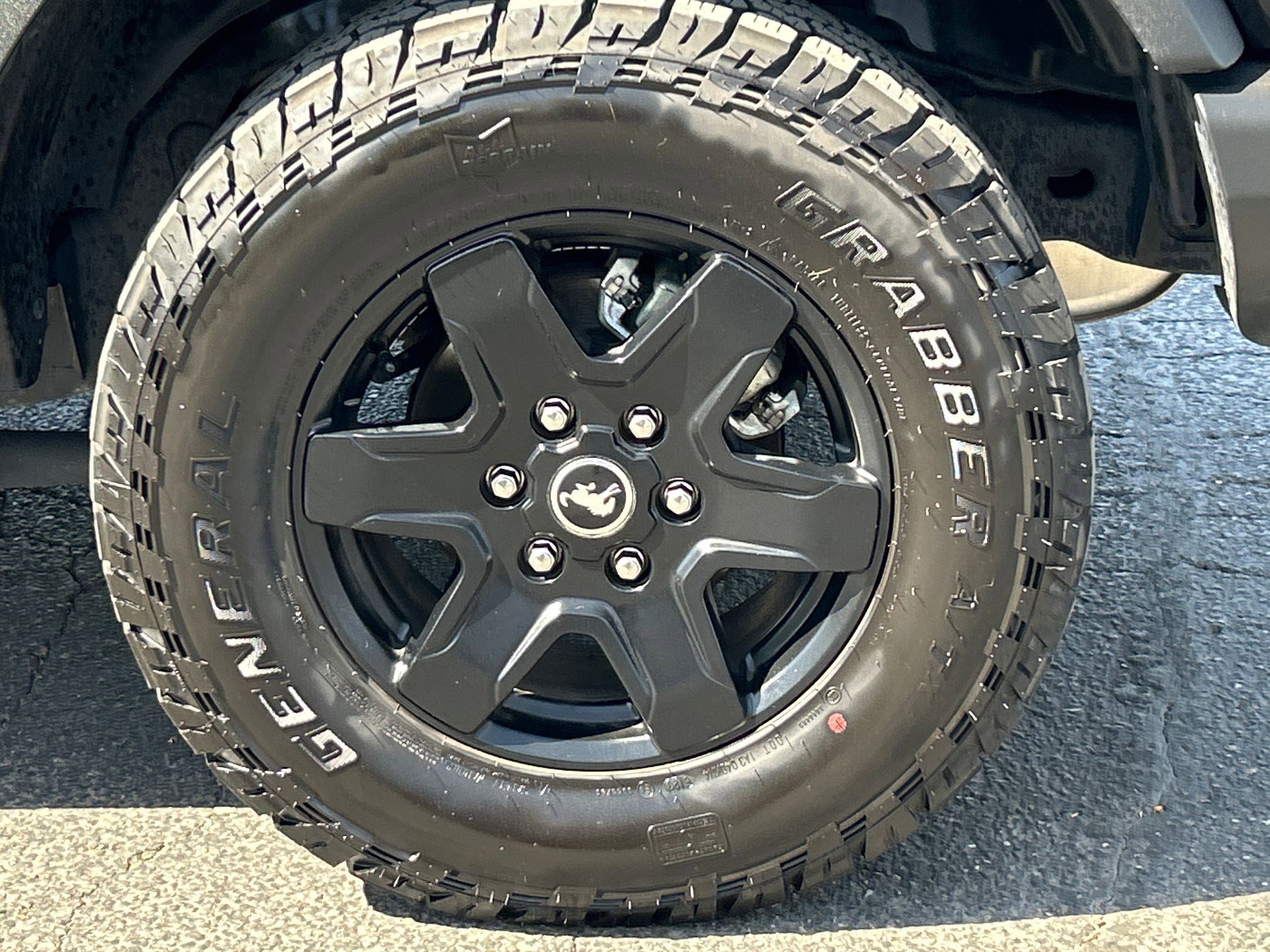 2024 Ford Bronco Black Diamond photo 11