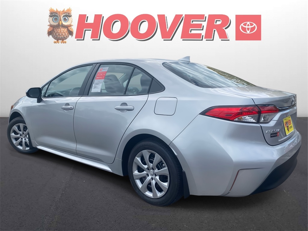 2026 Toyota Corolla LE photo 4