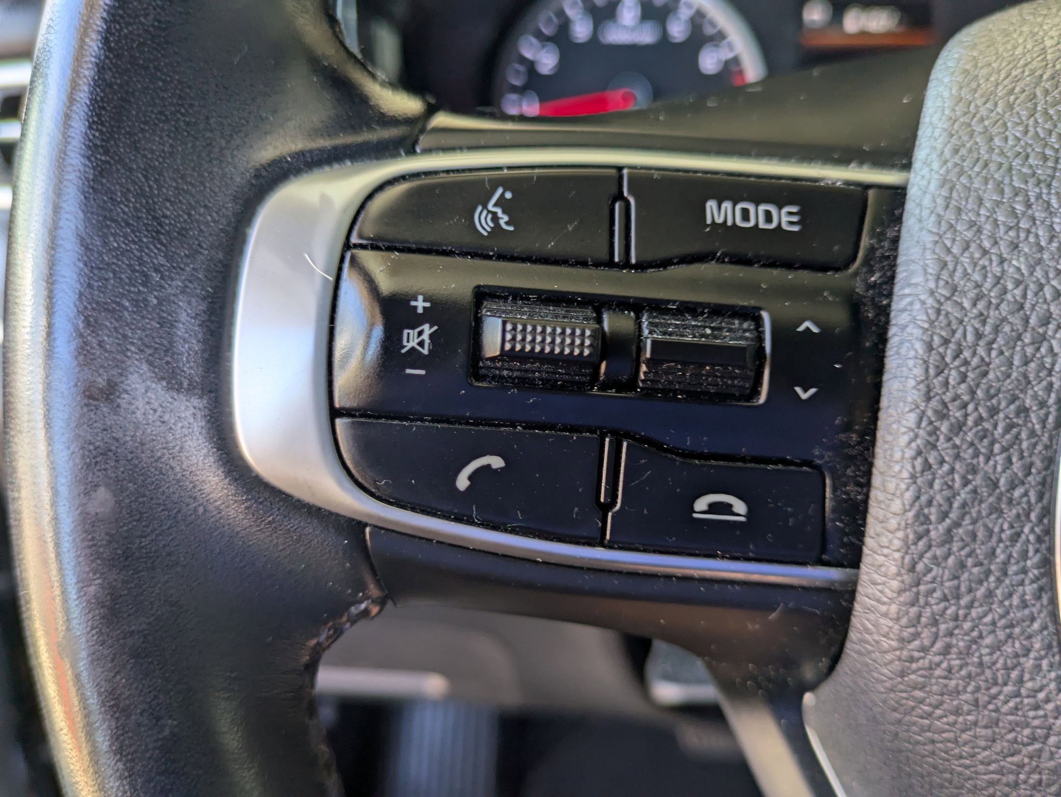 2021 Kia K5 GT-Line photo 16