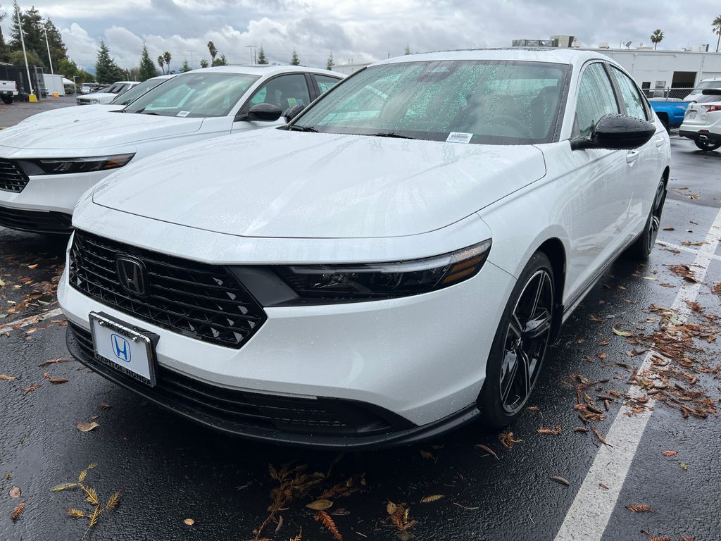 2025 Honda Accord Hybrid Sport's photo