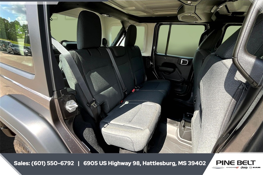 2025 Jeep Wrangler Sport photo 7
