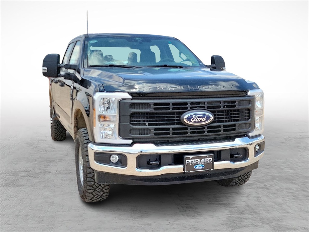 2025 Ford F-350 photo 2