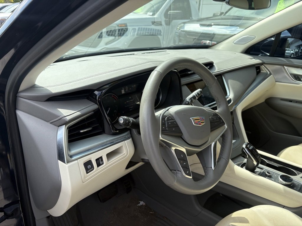 2022 Cadillac XT5 Premium Luxury photo 9