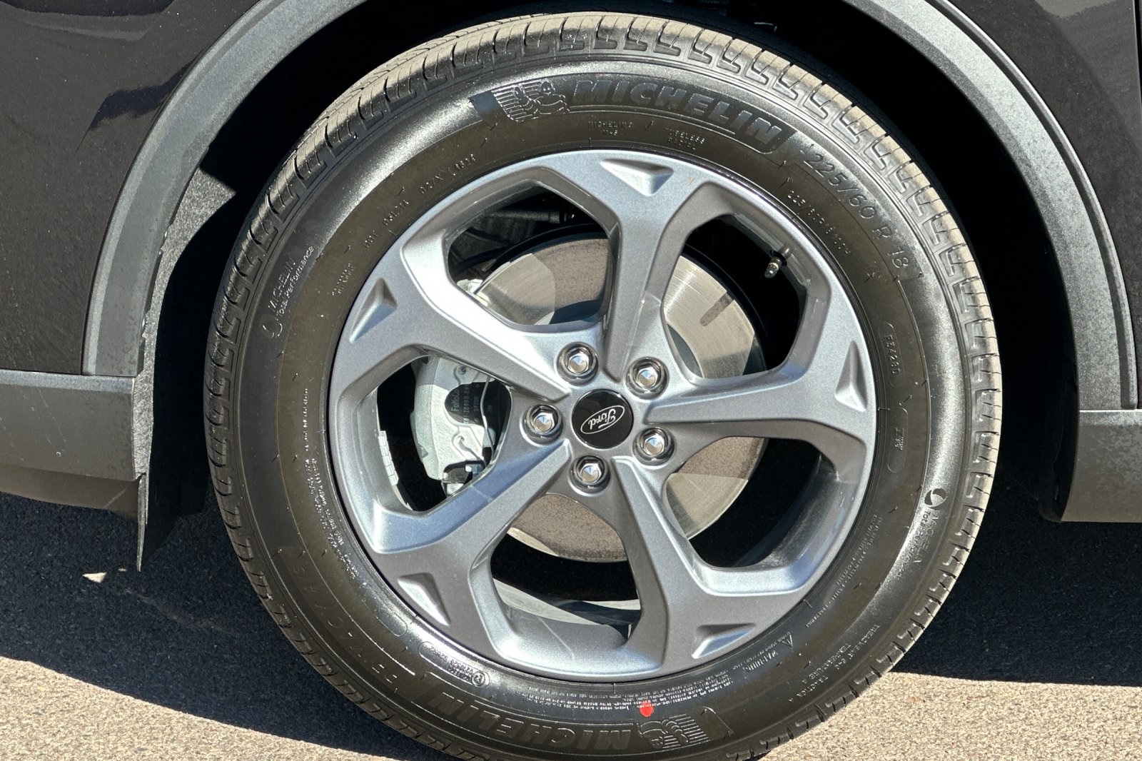 2025 Ford Escape ST-Line photo 24