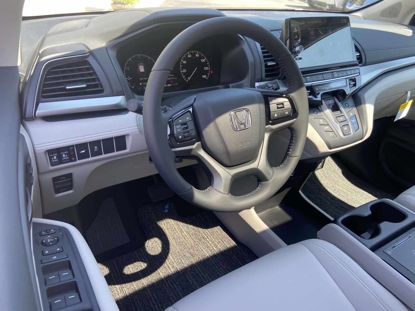 2026 Honda Odyssey EX-L photo 3