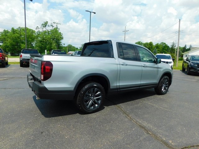 2025 Honda Ridgeline Sport photo 2