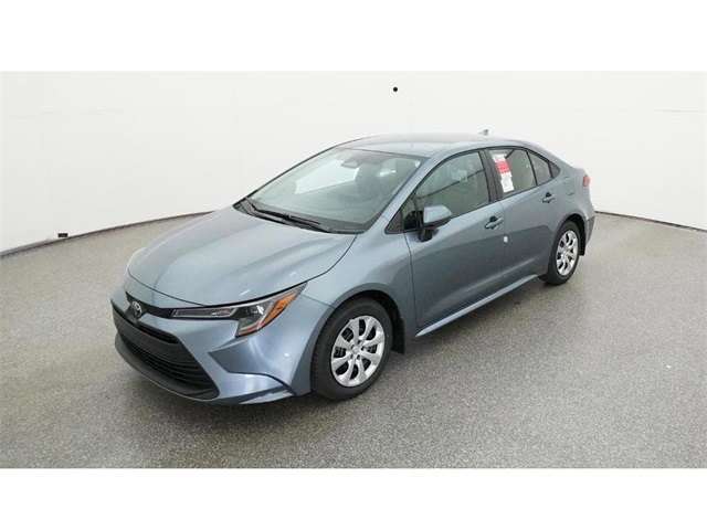 2026 Toyota Corolla LE's photo