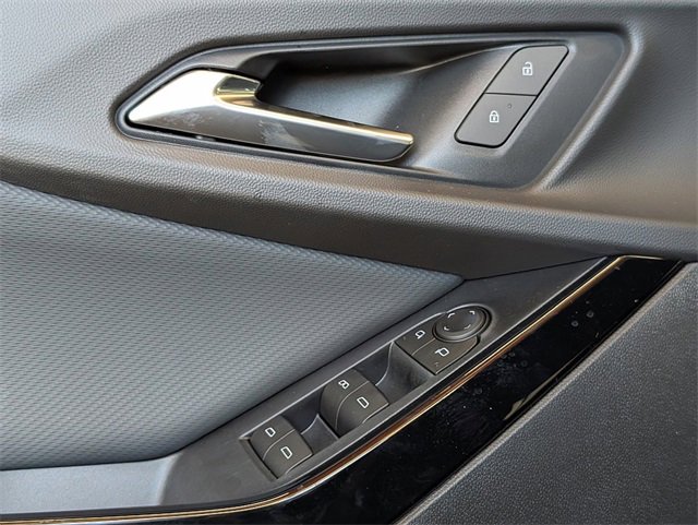 2026 Chevrolet Equinox photo 16