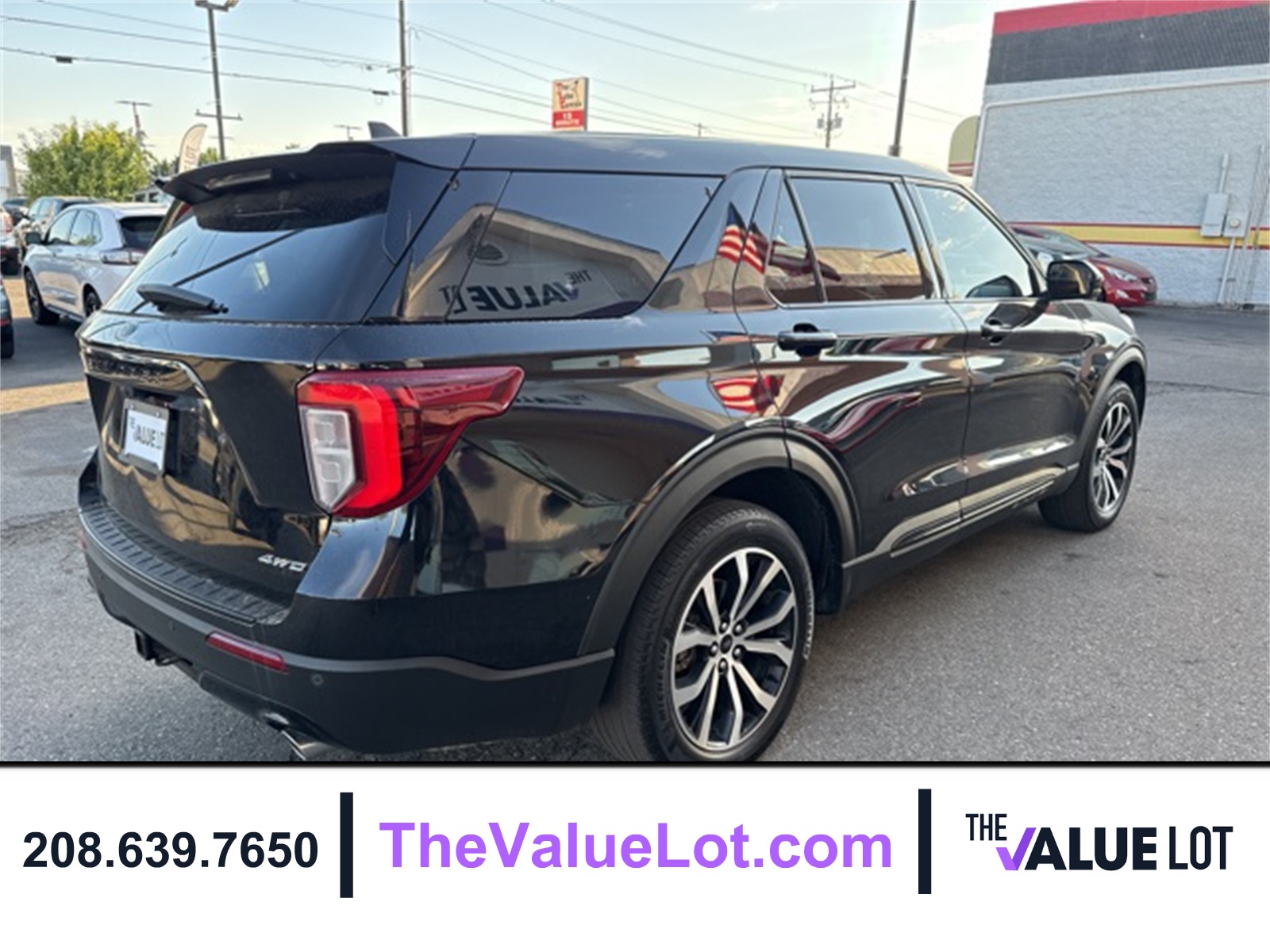 2022 Ford Explorer ST-Line photo 3
