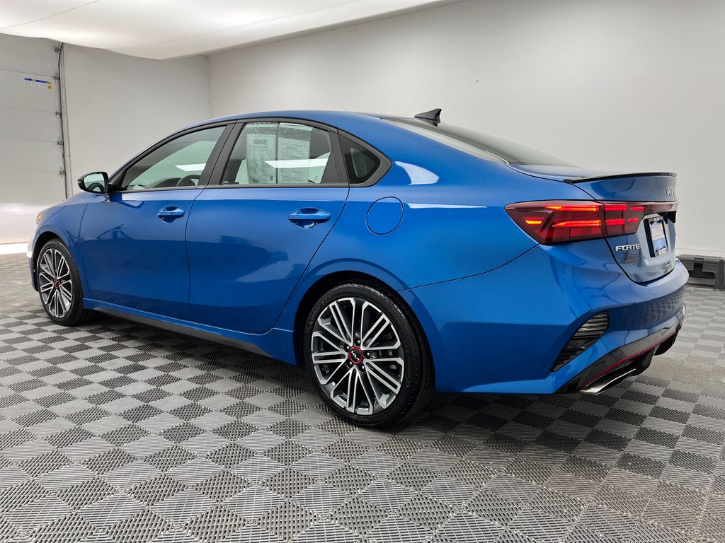 2023 Kia Forte GT photo 5