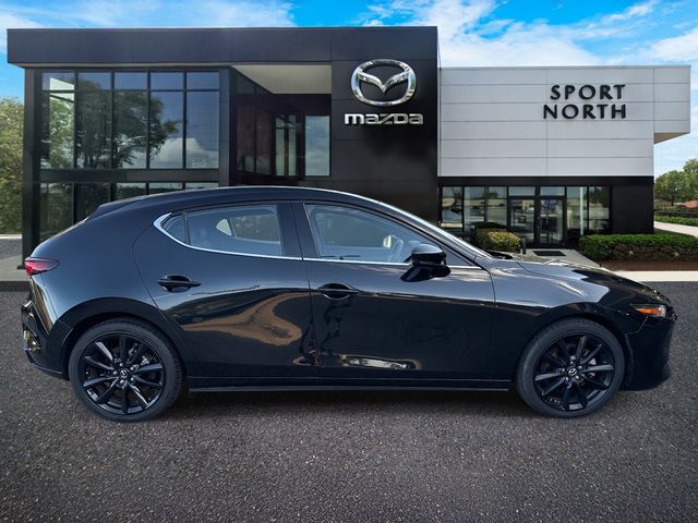 2022 Mazda Mazda3 Premium photo 2