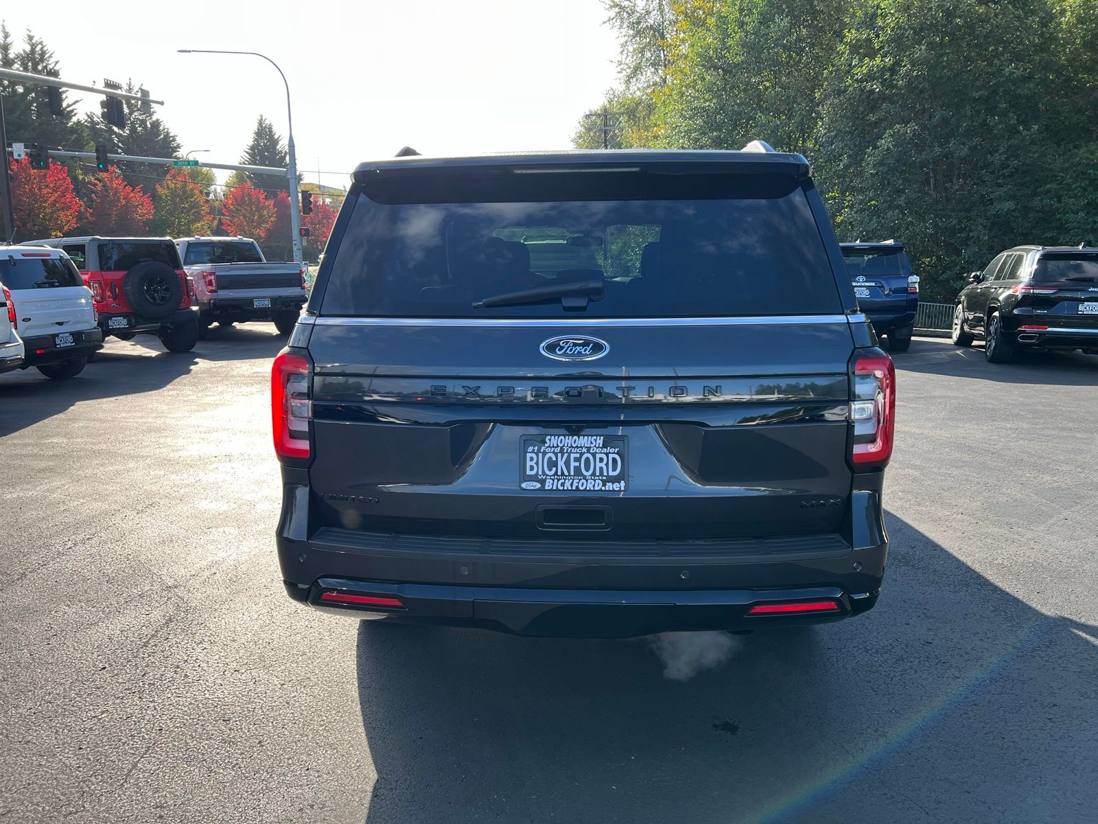 2022 Ford Expedition MAX Limited photo 5