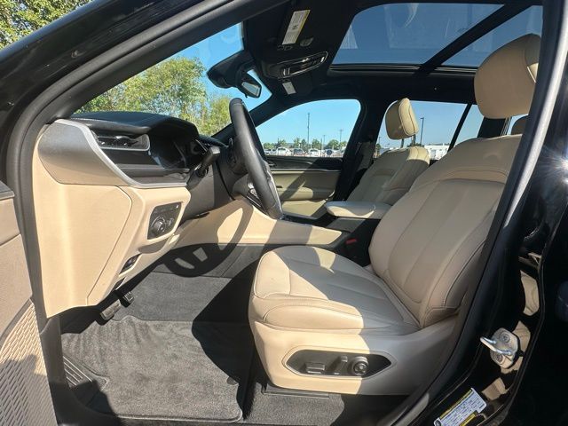 2023 Jeep Cherokee 4xe photo 21