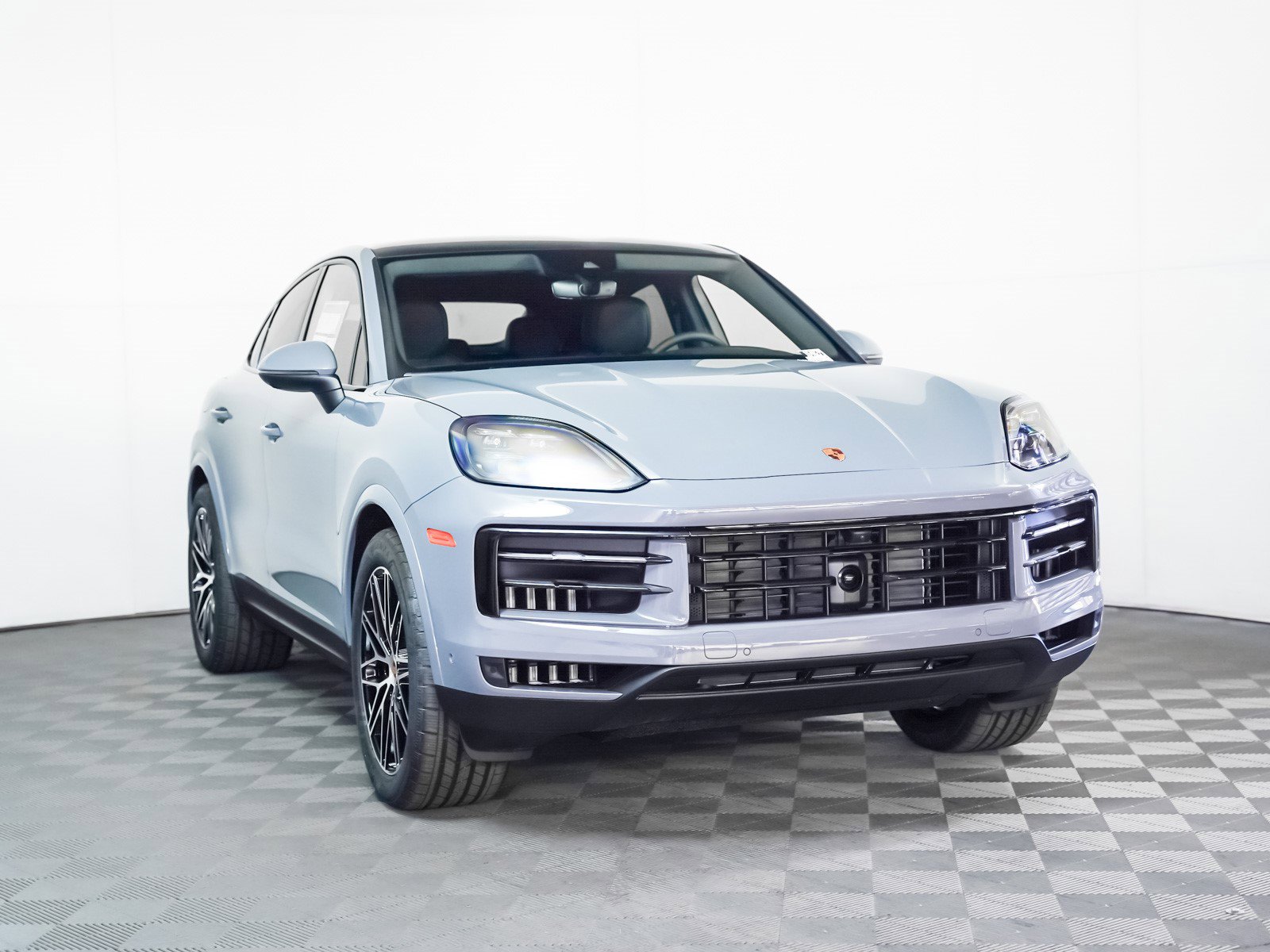 2025 Porsche Cayenne Coupe photo 8