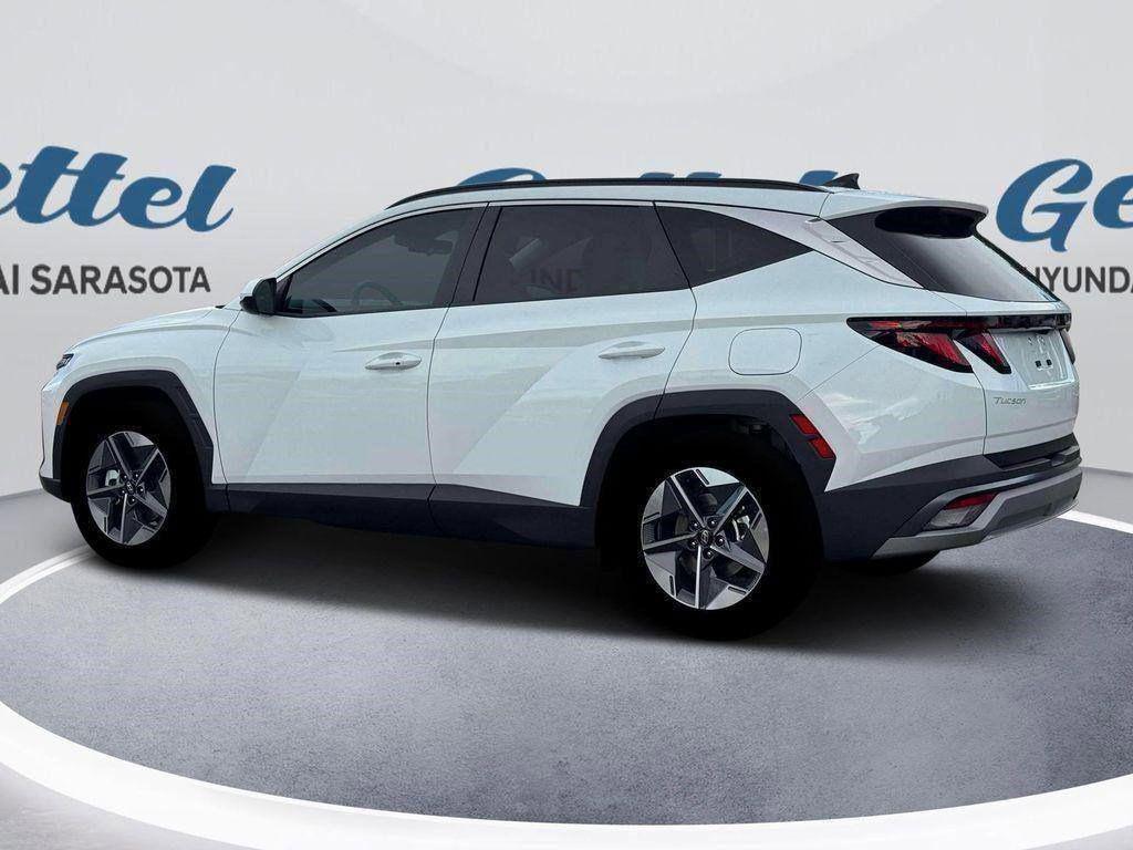 2026 Hyundai Tucson SEL photo 4