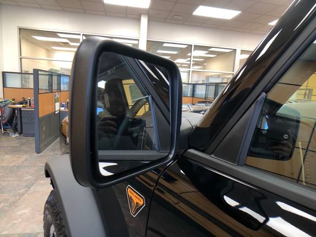 2025 Ford Bronco Badlands photo 22