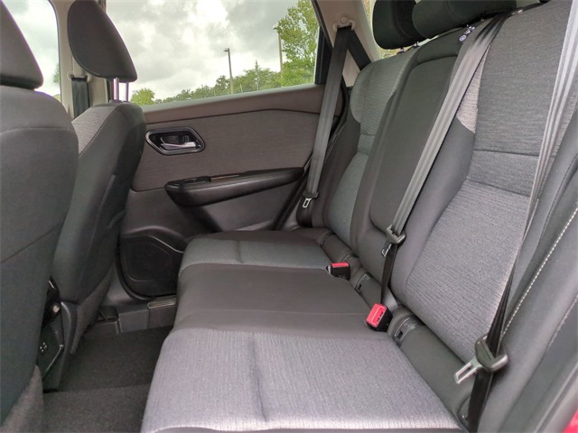 2023 Nissan Rogue SV photo 12