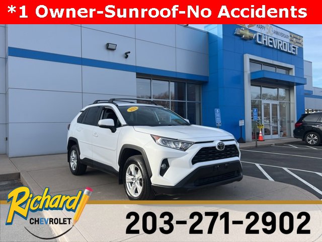 2021 Toyota RAV4 XLE's photo